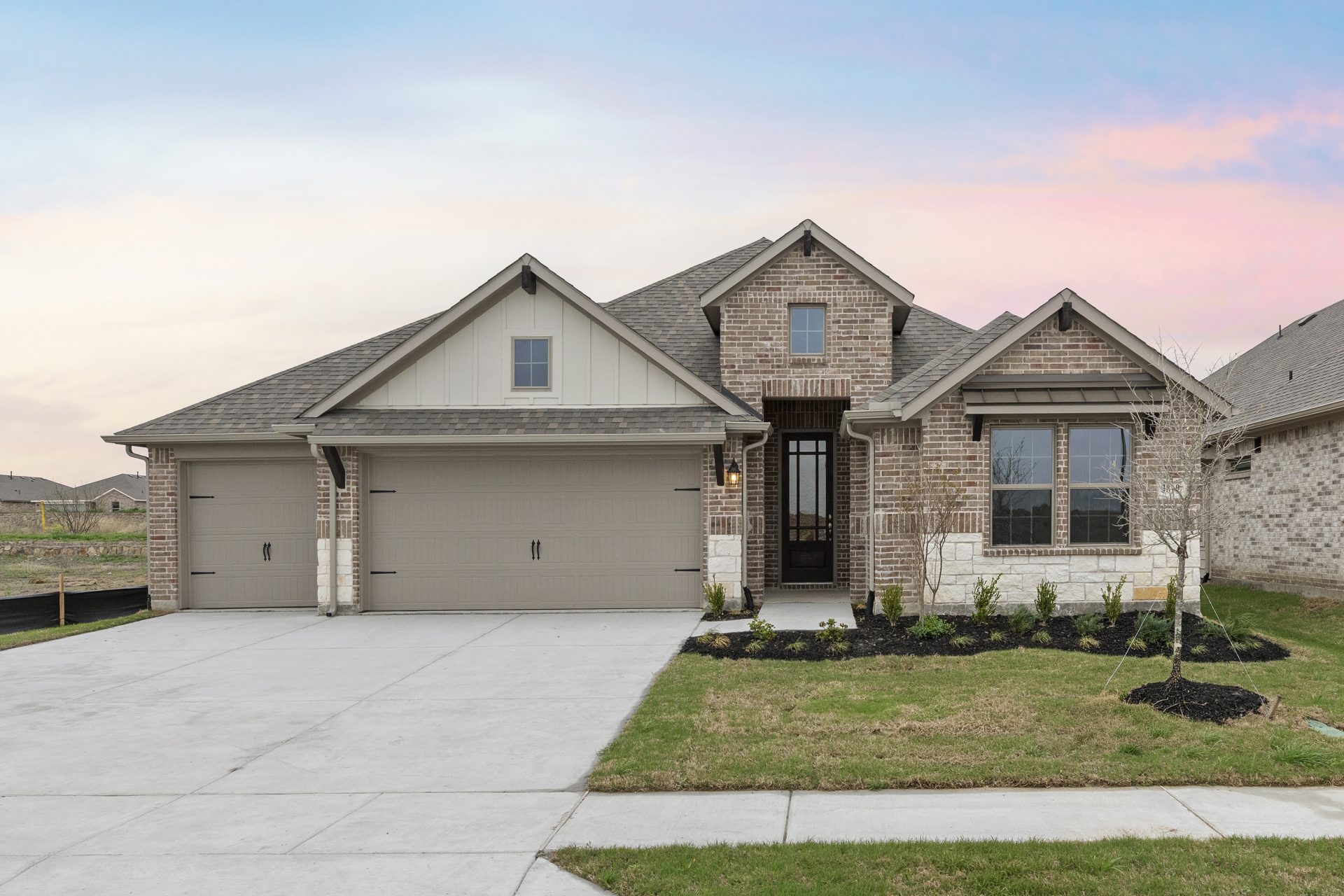 3819 Brewster Lane