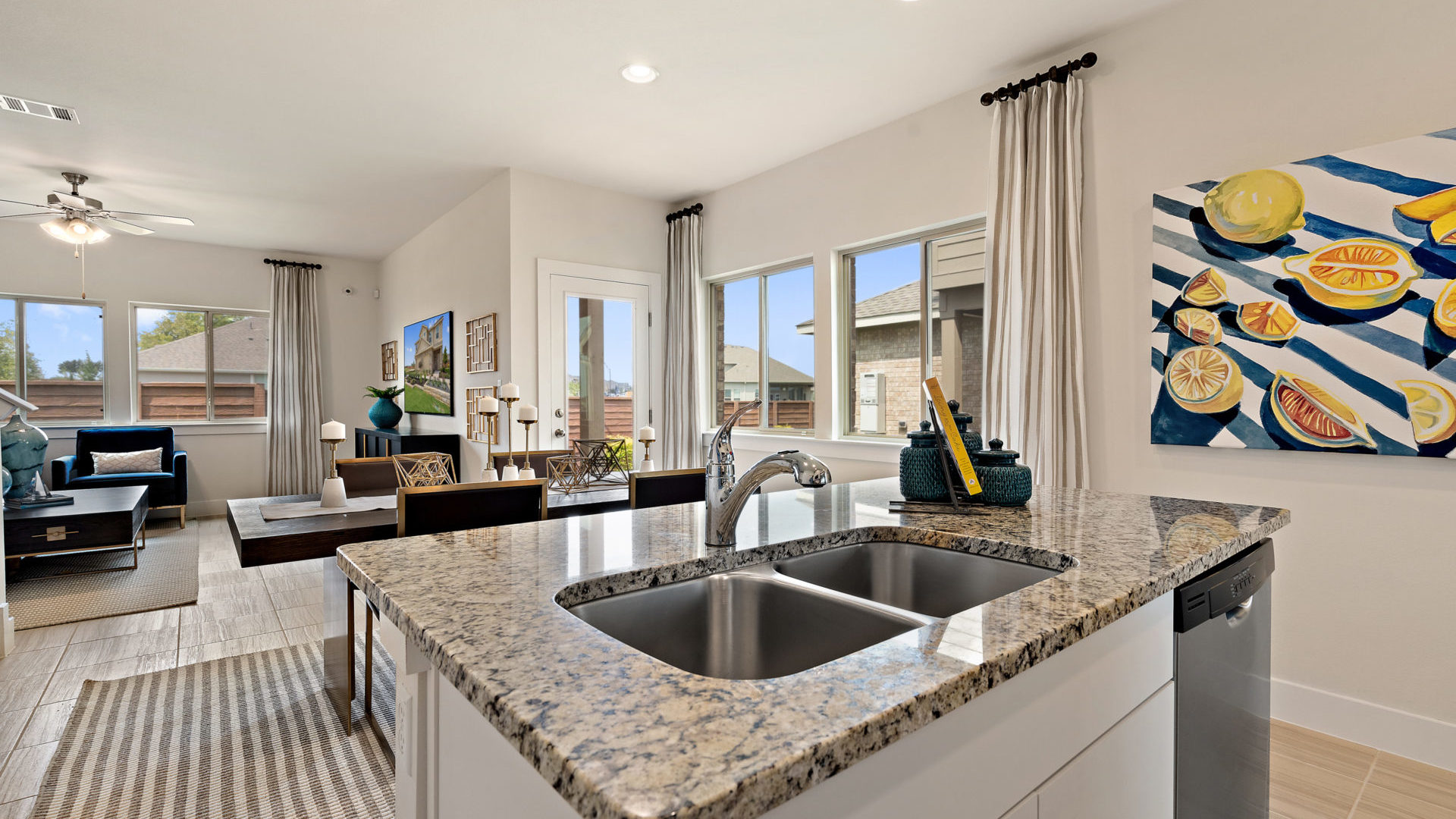 shasta twinhome kitchen with granite countertops