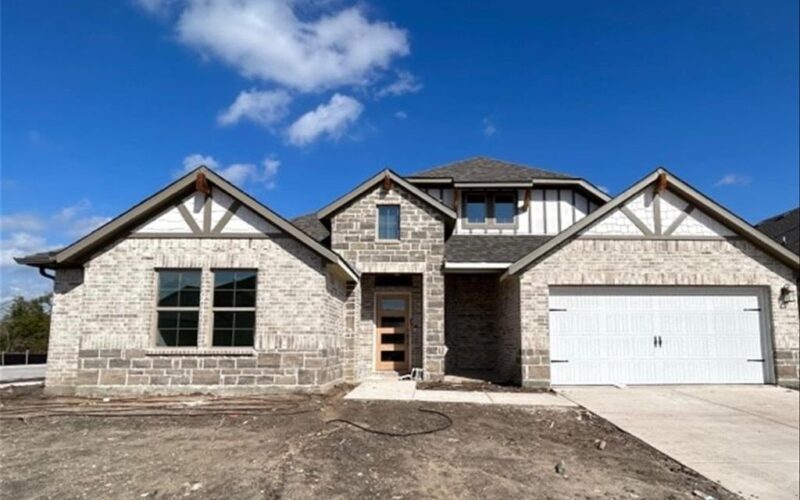 New Home for Sale in Lavon, TX. 614 Creekview Lane