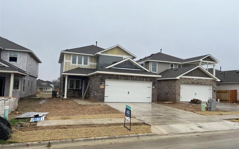 New Home for Sale in Kyle, TX. 216 James Caird DR