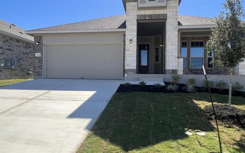 New Home for Sale in Hutto, TX. 121 Falkland ST